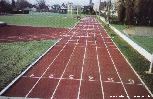 La piste d'athltisme, la ligne droite